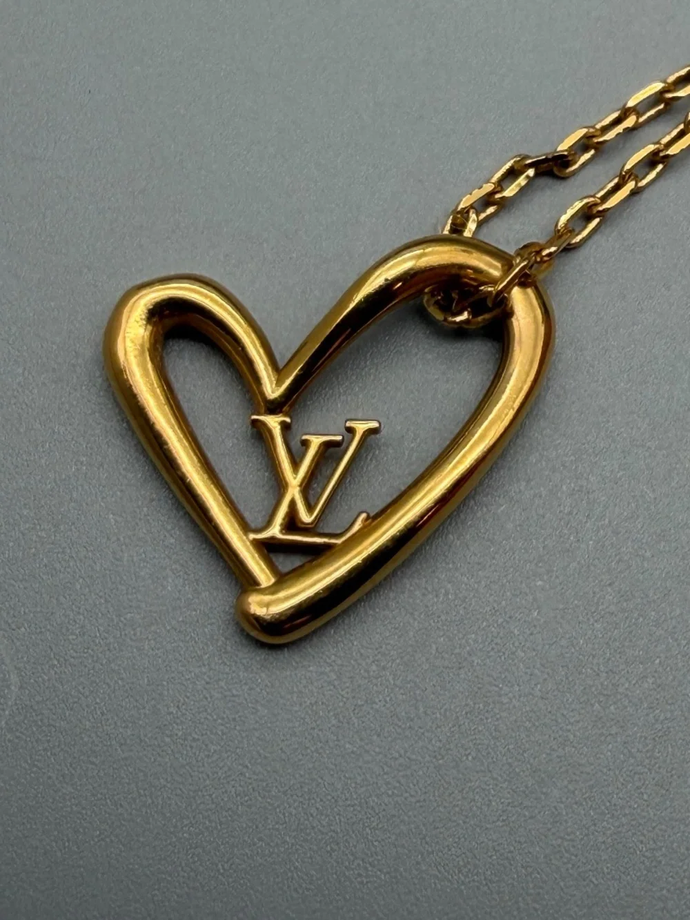 Louis Vuitton Collier Heart Fall in Love Necklace